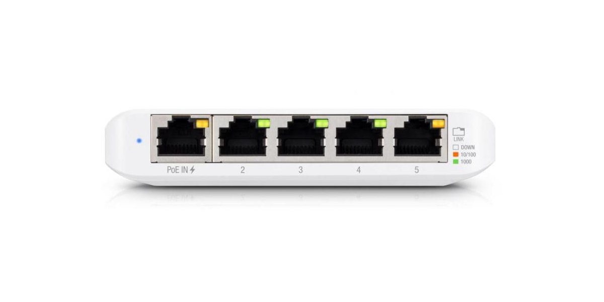 Switch Ubiquiti USW-FLEX-MINI-EU, 5 x Gigabit, managed, carcasa plastic 