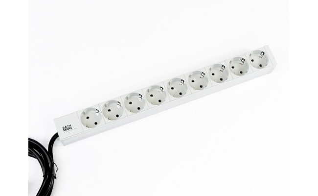 Bachmann IT PDU 9x prize Schuko, in Schuko,  impamantare, fara intrerupator,...